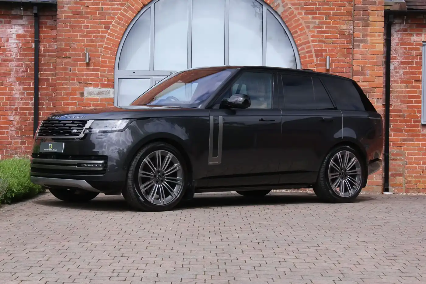 Range Rover Autobiography