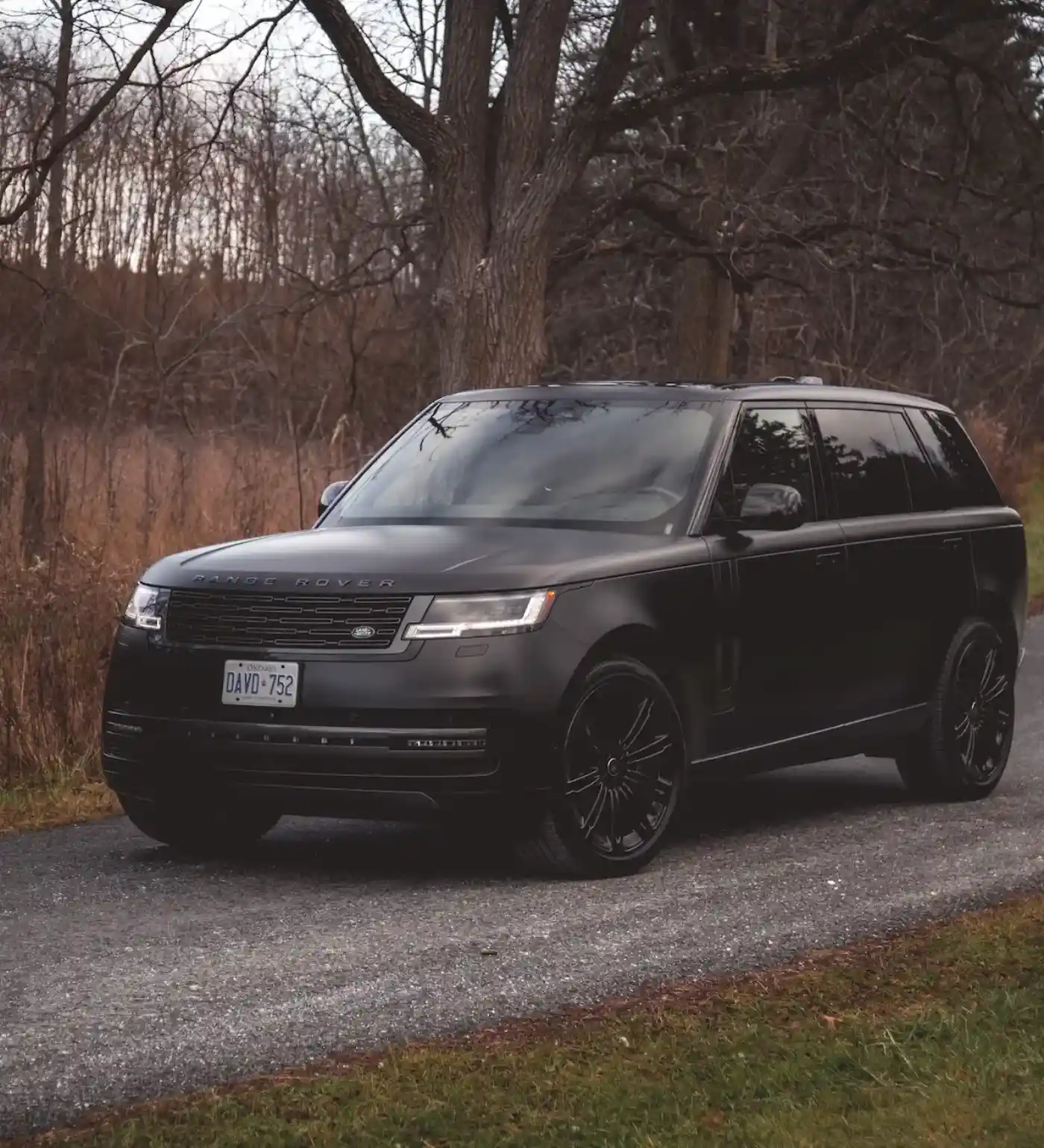 Range Rover Autobiography in landschaftlicher Umgebung